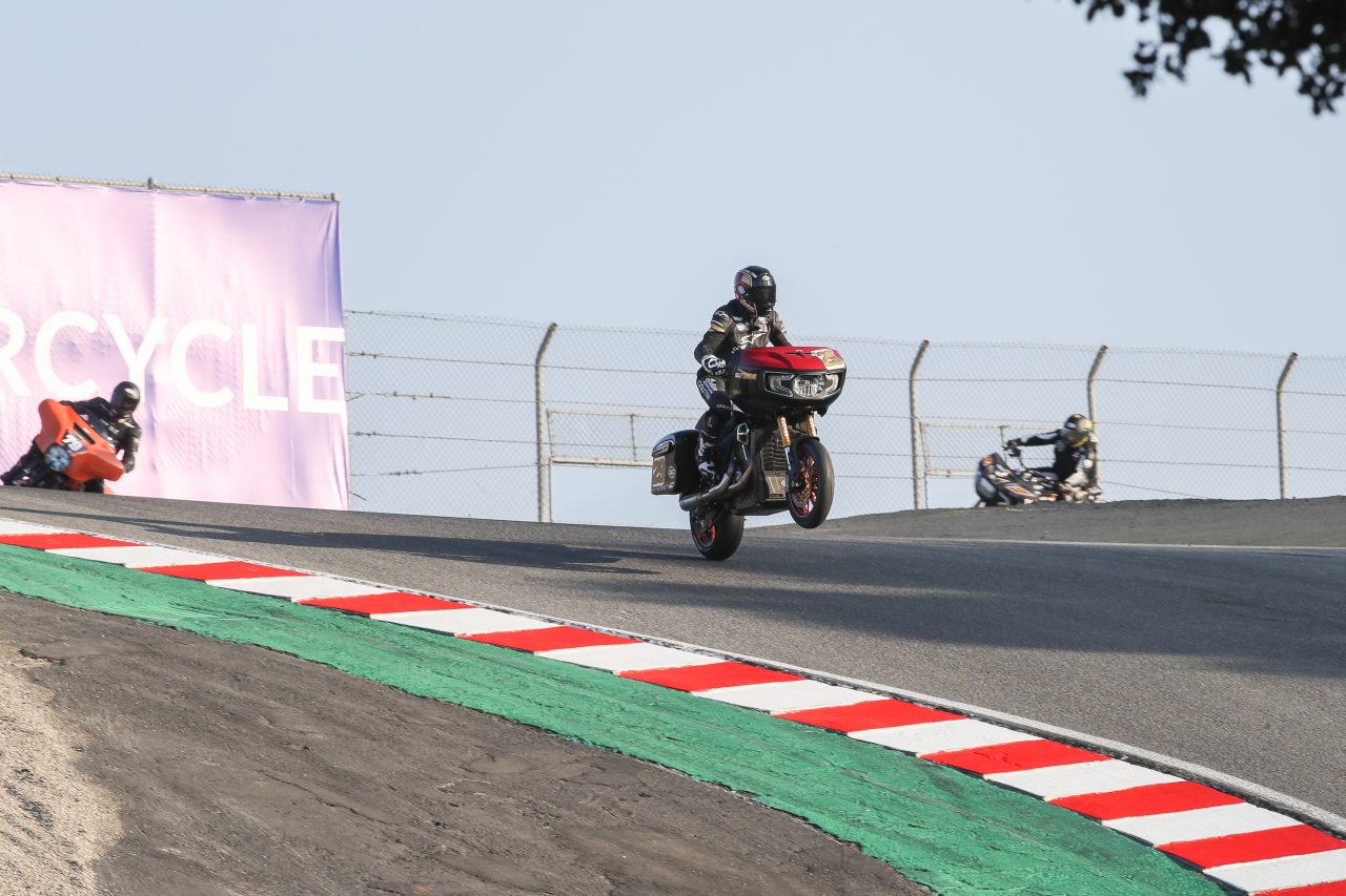 King of the Baggers – Uma corrida insólita em Laguna Seca - Indian -  Notícias - Andar de Moto