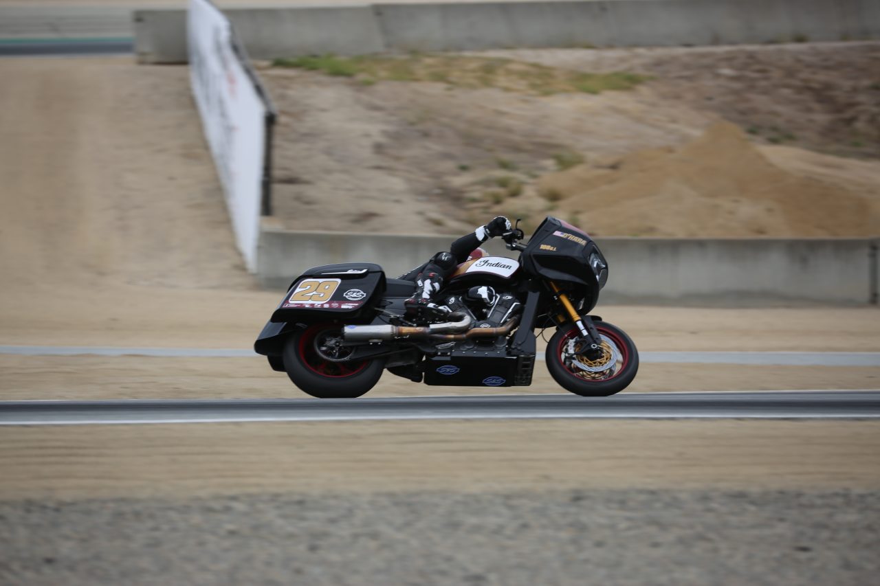 King of the Baggers – Uma corrida insólita em Laguna Seca - Indian -  Notícias - Andar de Moto