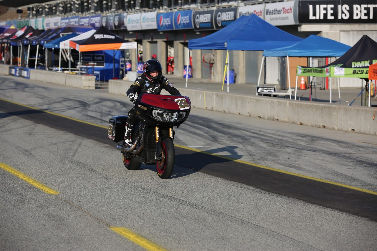 King of the Baggers – Uma corrida insólita em Laguna Seca - Indian -  Notícias - Andar de Moto