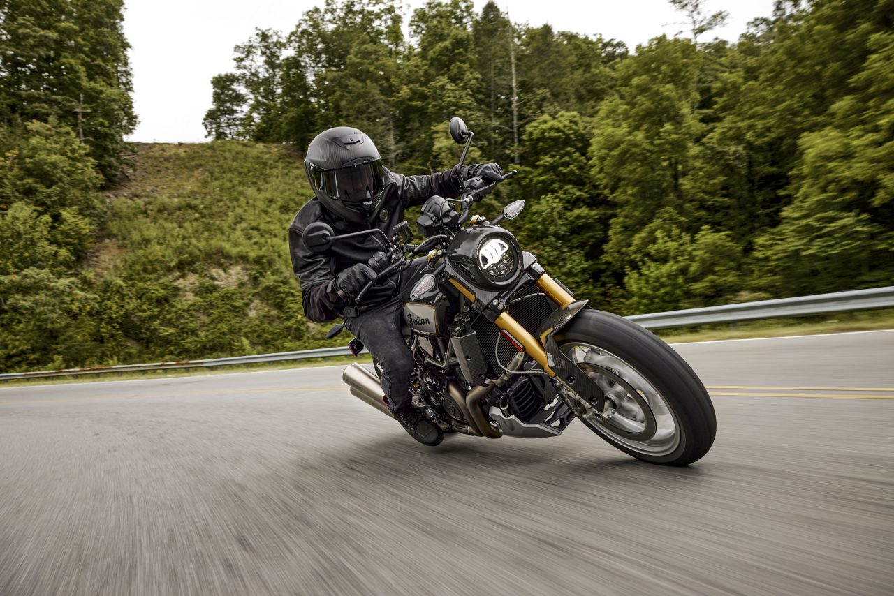 2023 FTR R Carbon | Indian Motorcycle Media EMEA